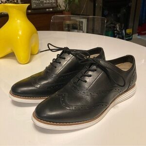 Cole Haan Original Grand Wingtip Oxford Shoes - 8.5